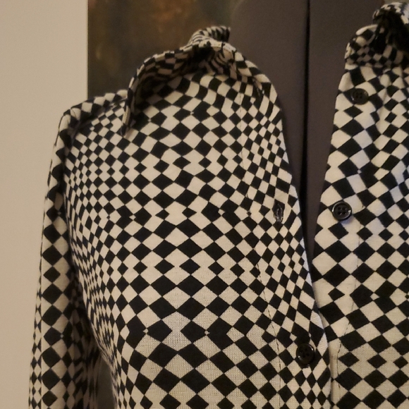 Zara Black and White Geometric Button Down Shirt - Size Small - Picture 2 of 4